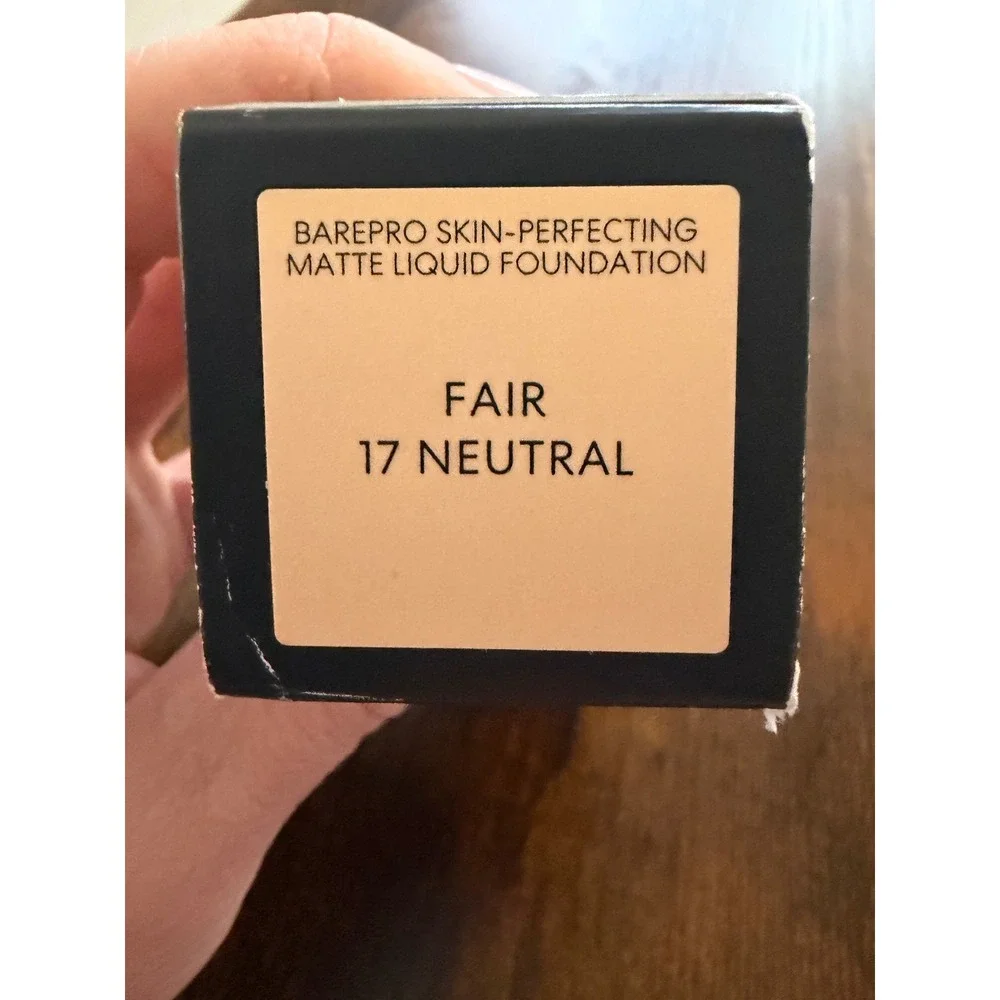 bareMinerals BAREPRO Matte Liquid Foundation Fair 17 Neutral SPF 20 1oz NIB